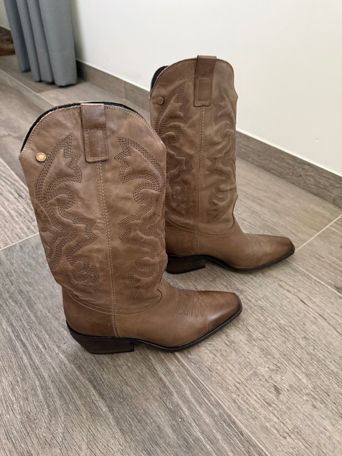 Cowboylaarzen dames, Kleding | Dames, Schoenen, Ophalen of Verzenden, Zo goed als nieuw, Zwart, Hoge laarzen