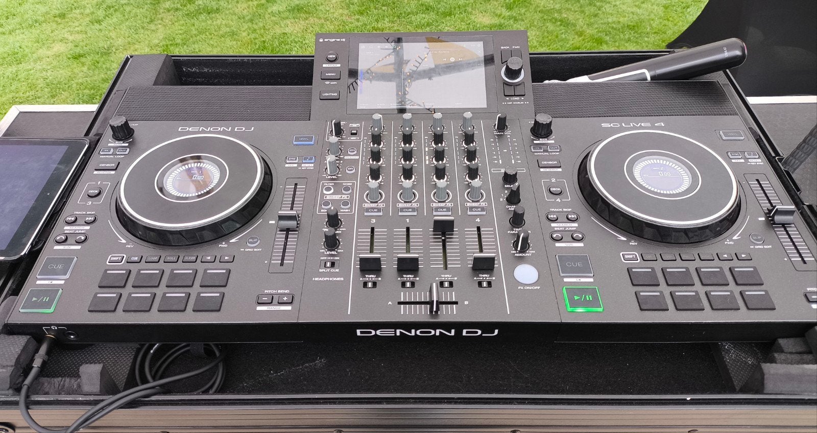 Denon SC Live 4 DJ-controller met flightcase, Ophalen, Zo goed als nieuw, Draaitafel, Denon