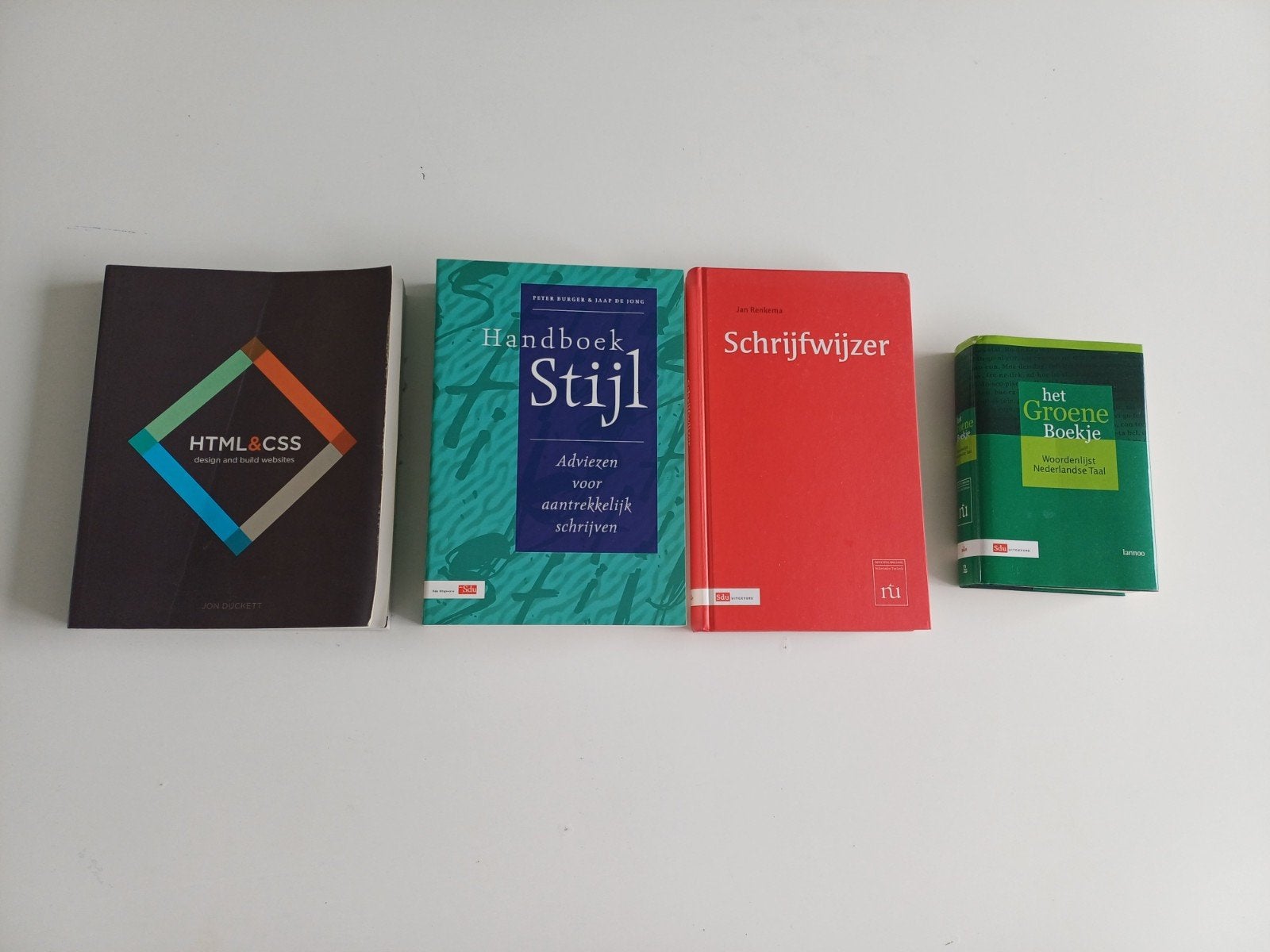 Boeken over taal, stijl en webdesign (HTML/CSS) WEG=WEG, Boeken, Gelezen, Peter Burger, Jaap de Jong, Jan Renkema, Jon Duckett