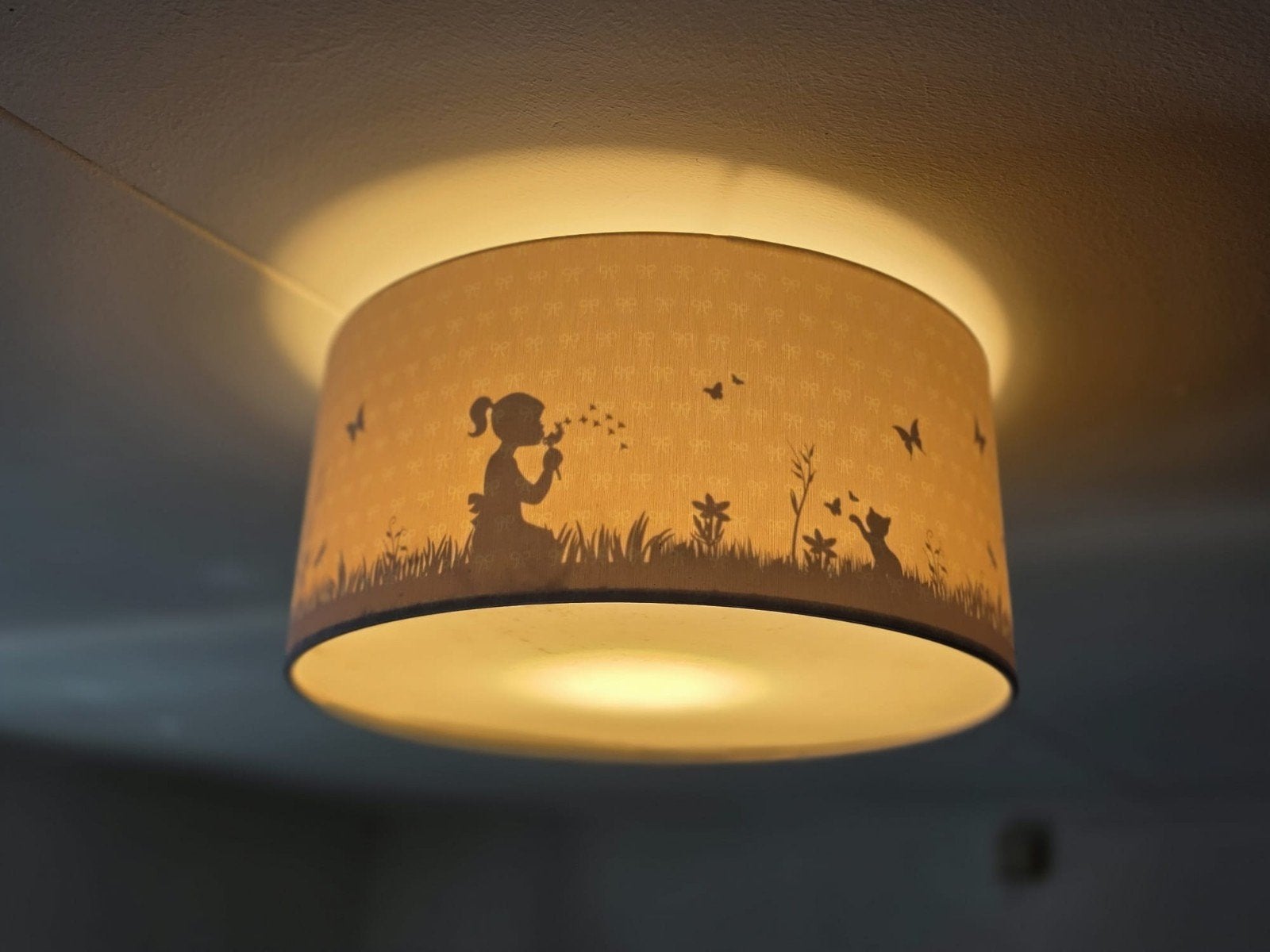 Plafondlamp kinderkamer met silhouet van meisje, Ophalen, Gebruikt, Beige, Rond