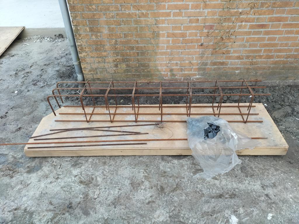 Wapeningskorf 300x300mm voor betonbouw., Ophalen