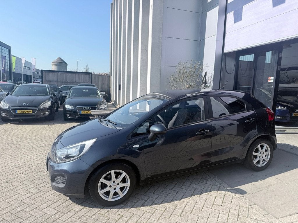 Kia Rio 1.2 CVVT Comfort Pack AIRCO! 5DEURS! INRUIL MOGELIJK, Auto's, Kia, Voorwielaandrijving, Euro 5, Zwart, 4 cilinders