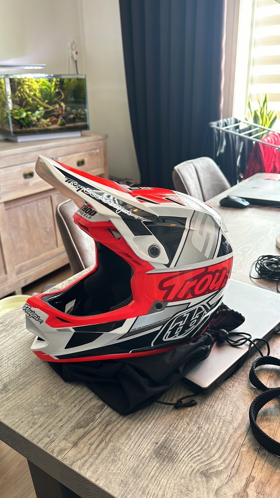 Troy Lee Designs D4 Composite MTB-helm SRAM editie, Ophalen, Zo goed als nieuw, Overige maten, Heer of Dame