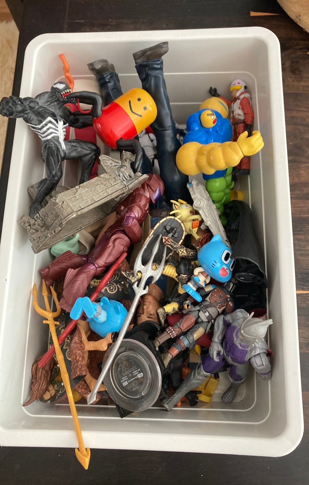 Bak met allerlei actiefiguren, Ophalen of Verzenden, Gebruikt