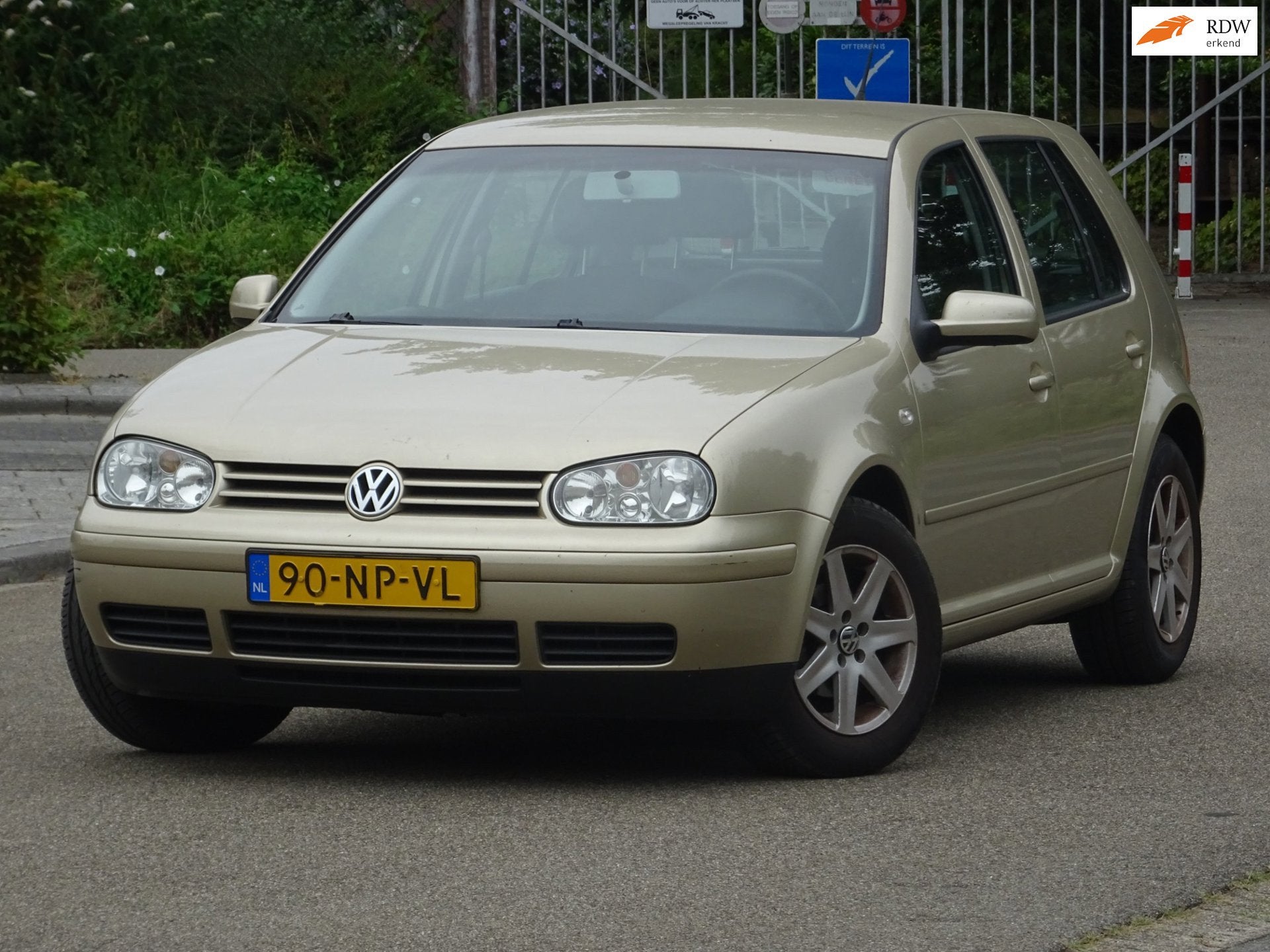 Volkswagen Golf 1.6-16V Ocean BJ2004 NAP/AIRCO/CRUISE/APK, Voorwielaandrijving, Handgeschakeld, Euro 4, 1598 cc