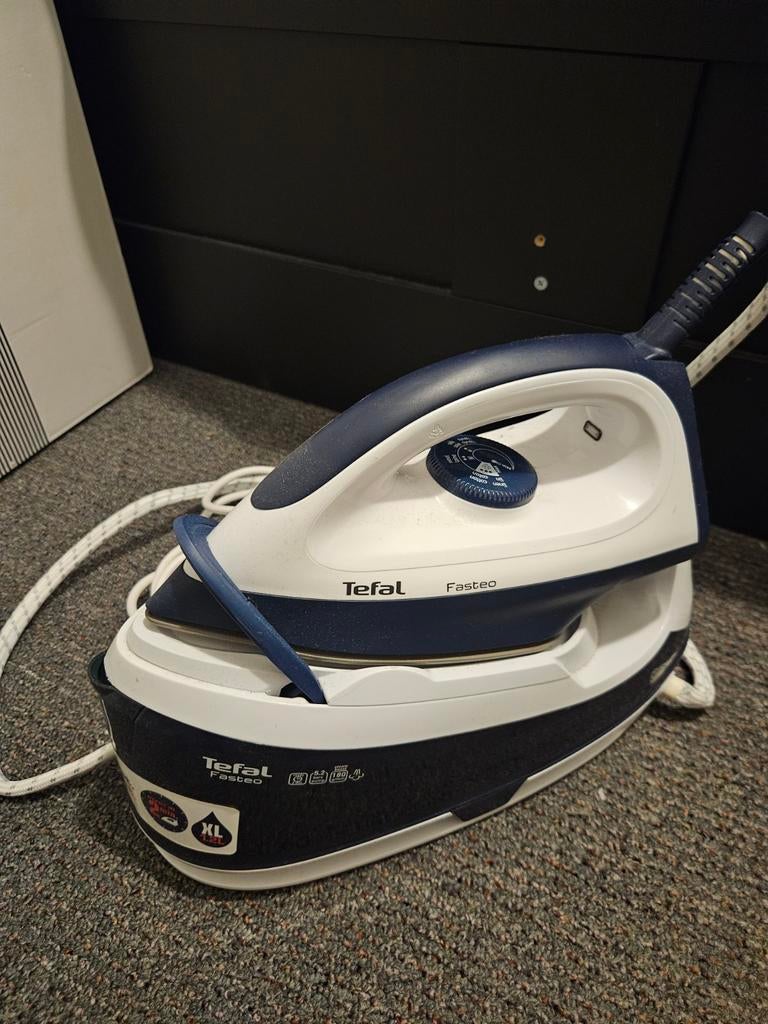 Tefal Fasteo Stoomstrijkijzer, Witgoed en Apparatuur, Strijkijzers en Strijkplanken, Ophalen of Verzenden, Zo goed als nieuw, Strijkijzer met snoer