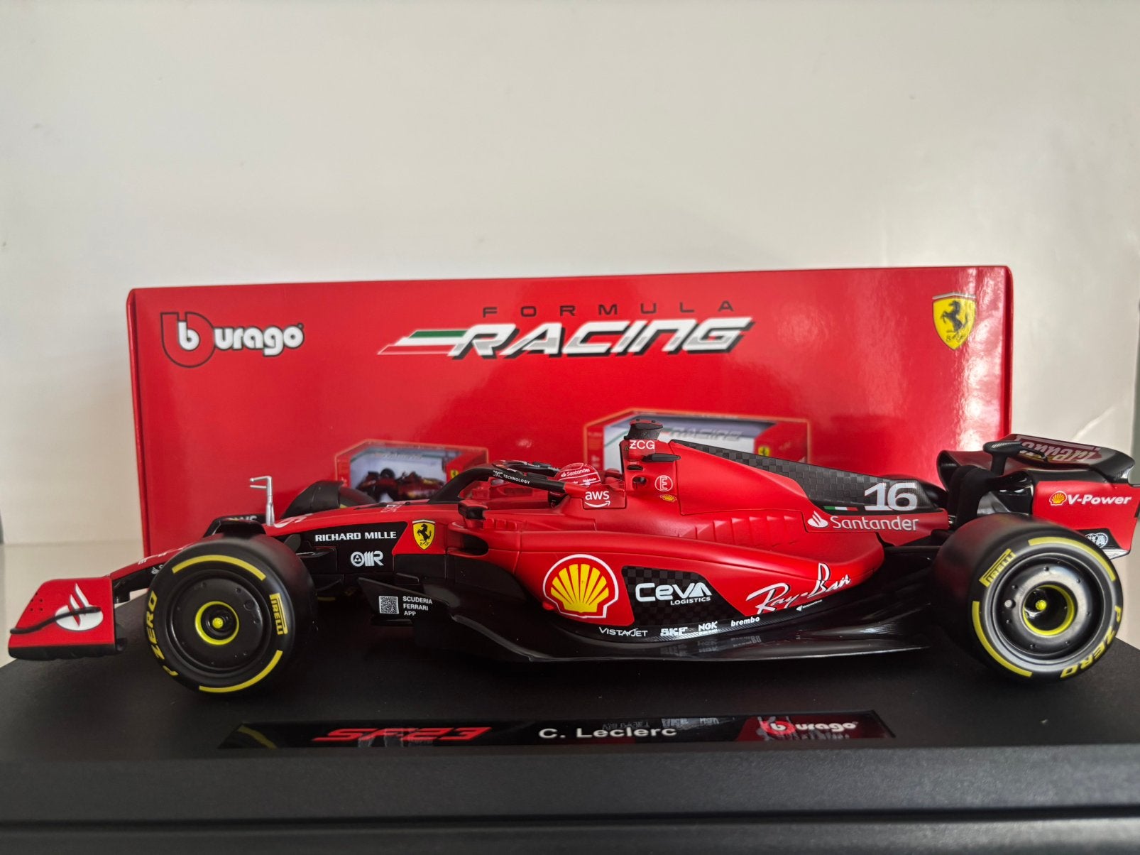 Ferrari SF-23 F1 2023 #16 Leclerc  1:18 (nieuw), Hobby en Vrije tijd, Verzenden, Nieuw, Auto, Bburago