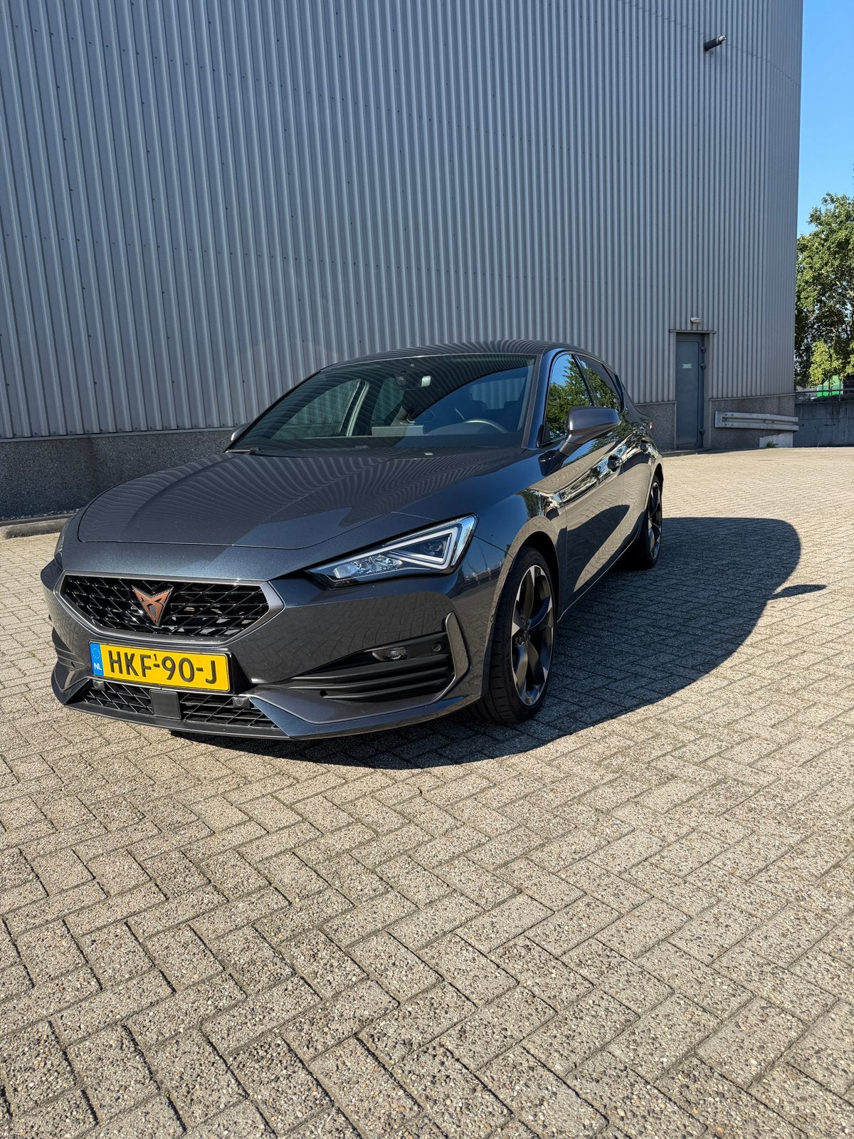 Cupra Leon 1.5 Etsi 150pk Dsg-7 2023 Grijs, Auto's, 1498 cc, 1295 kg, 4 cilinders, Leon