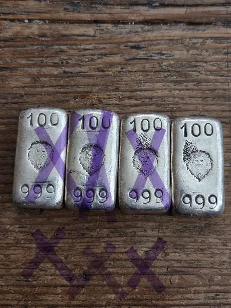 100 gr .999 gegoten zilverbaartje, Postzegels en Munten, Edelmetalen en Baren, Ophalen of Verzenden, Zilver
