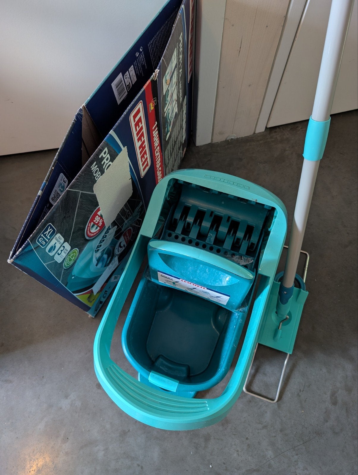 Leifheit dweilsysteem met wringer Profi XL Mobile 42 cm, Ophalen of Verzenden, Dweilemmer, -bak, of -wagen
