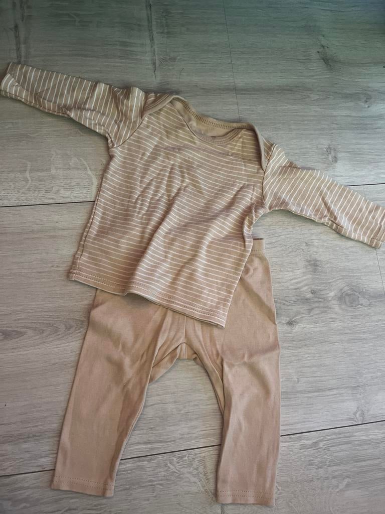 Pyjama Kruidvat maat 62-68, Ophalen, Zo goed als nieuw, Jongetje of Meisje, Nacht- of Onderkleding