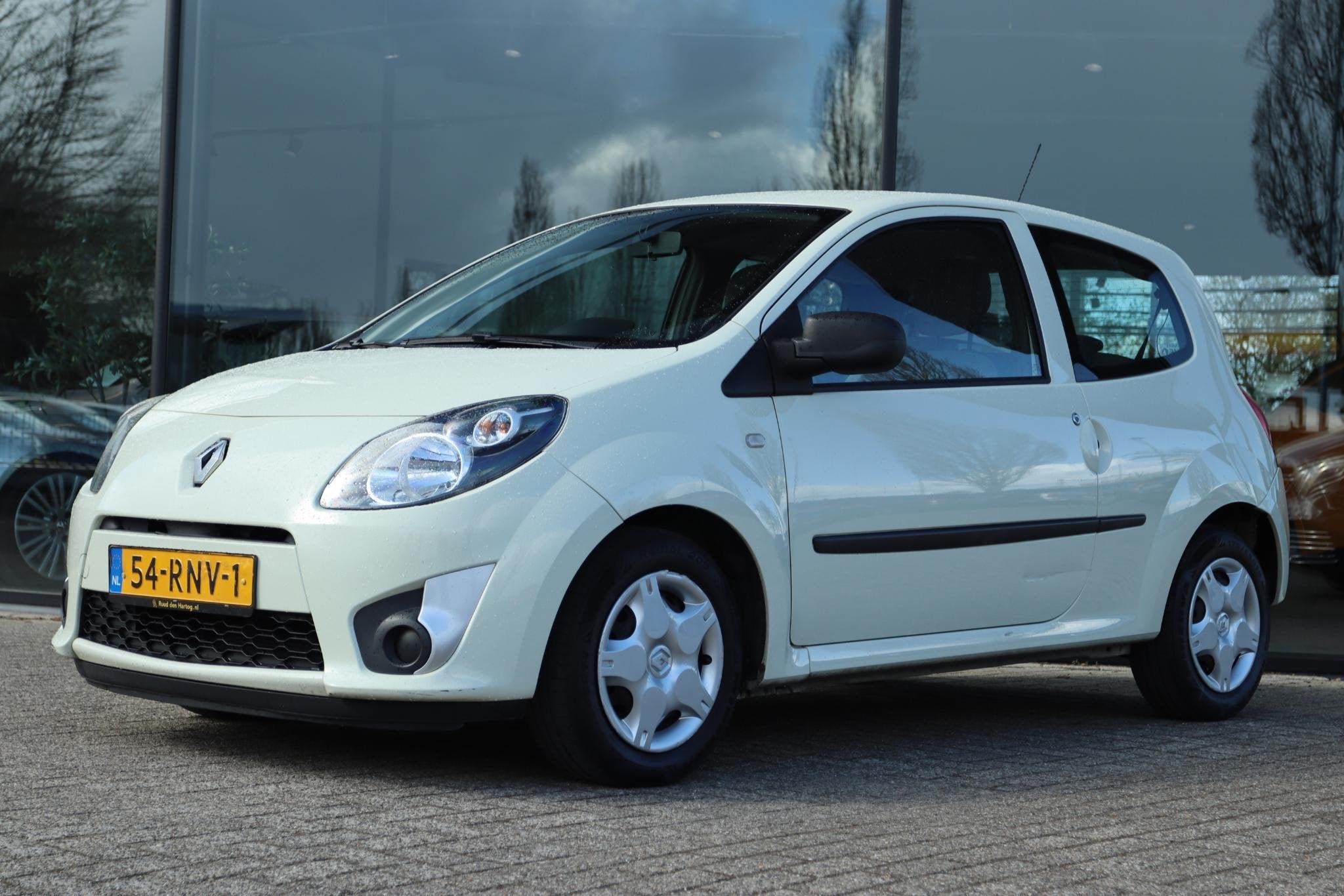 RENAULT TWINGO 1.2-16V AUTHENTIQUE | AIRCO | CENTR DEURVERGR, Gebruikt, 4 cilinders, 4 stoelen, Bedrijf