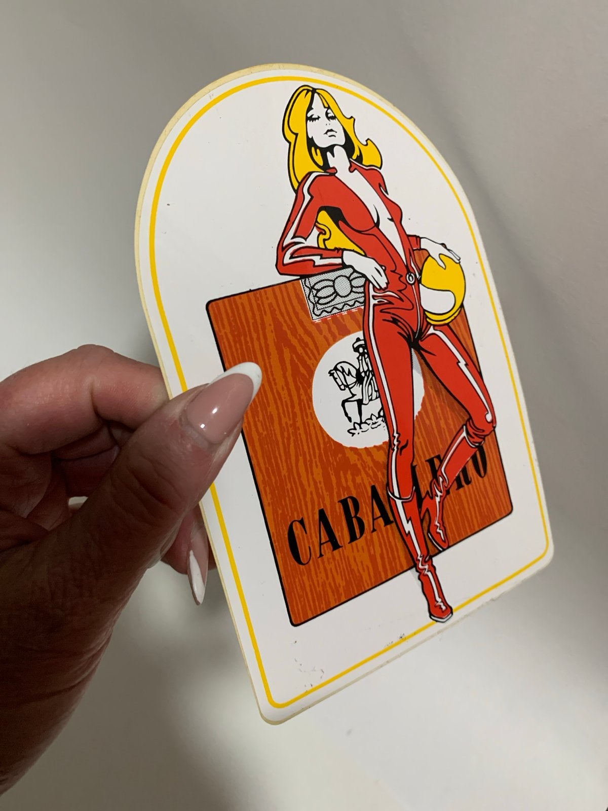 Vintage Caballero Sticker - Pin-up Girl in race-overall, Ophalen of Verzenden, Nieuw, Reclamebord