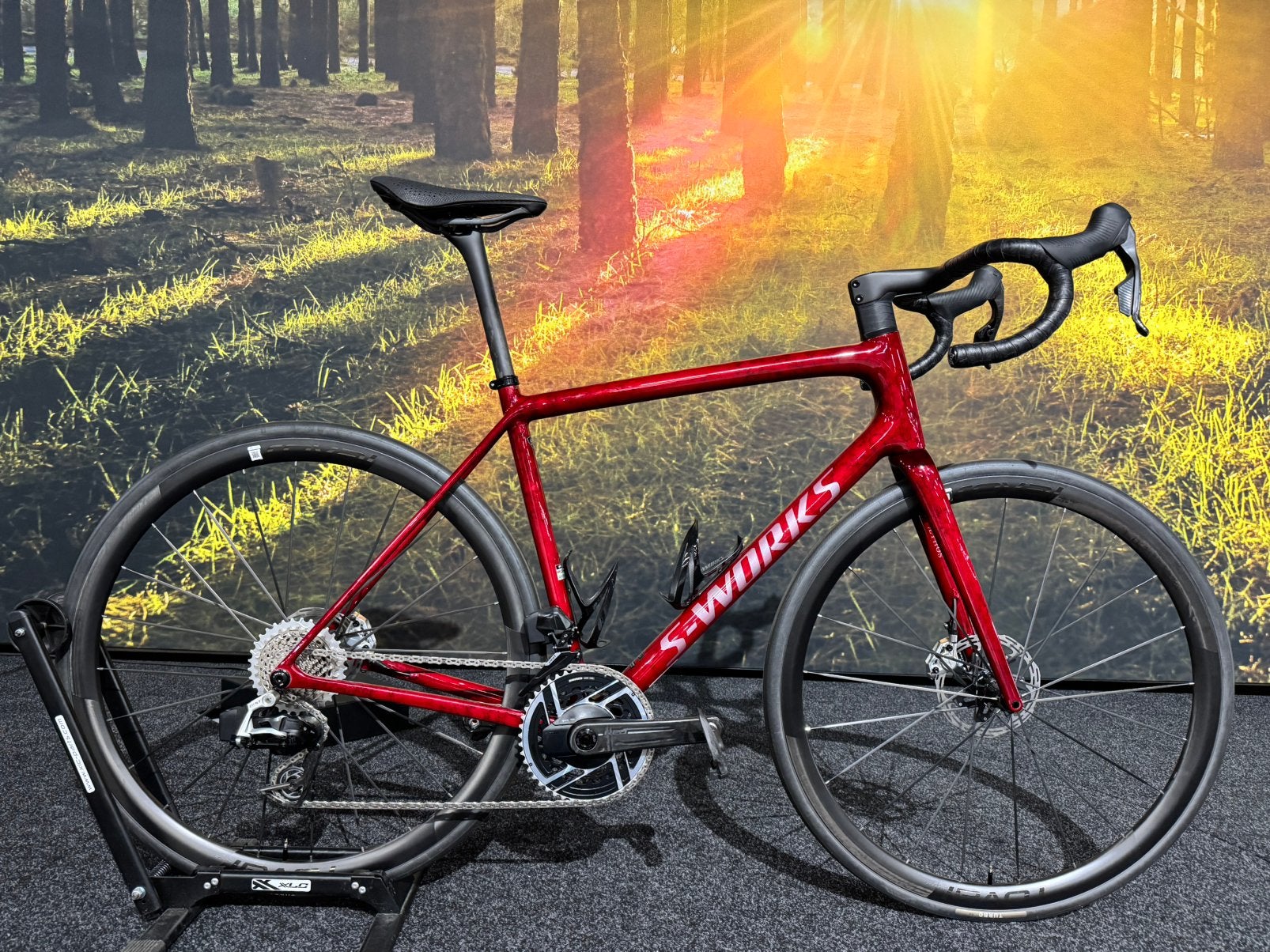 DEMO S-Works Aethos 56cm Sram Red AXS, Roval wielen en stuur