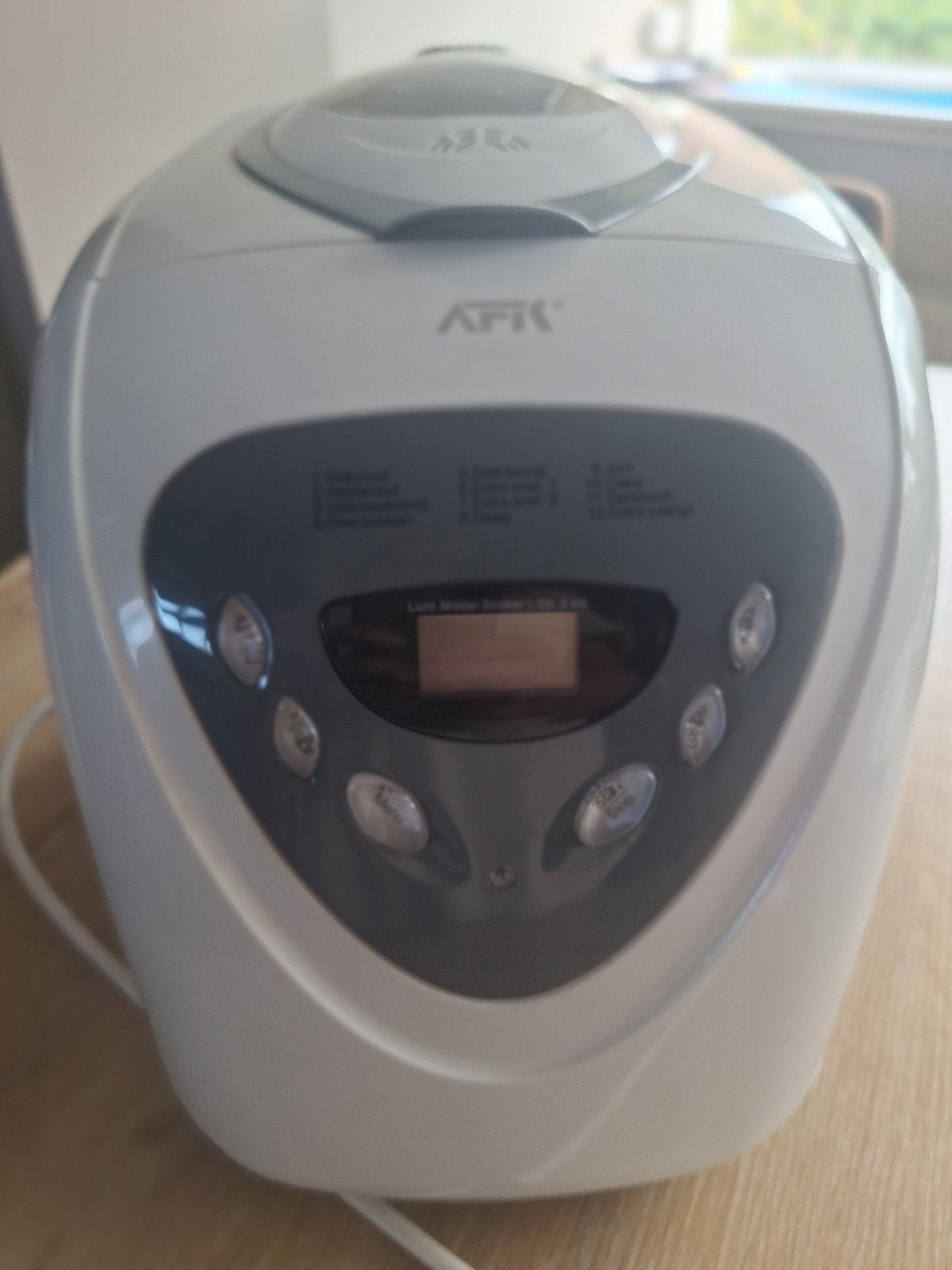 ophalen voor klein prijsje! AFK Broodbakmachine - Witbrood,, 800 tot 1200 gram deeg, Ophalen, Met timer, Gebruikt