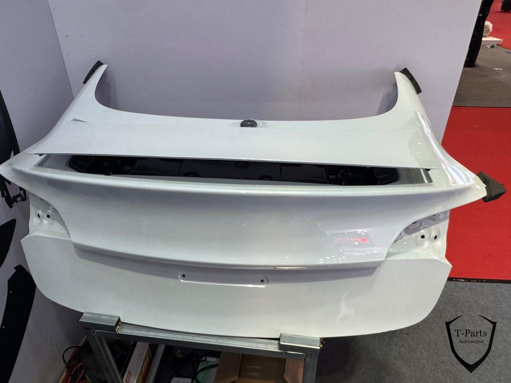 Tesla model 3 Y kofferklep sport body kit achterklep klep, Info@fabrikant.eu, Fabrikant BV, Fabrikantstraat 1
1000 AA  Amsterdam, NL