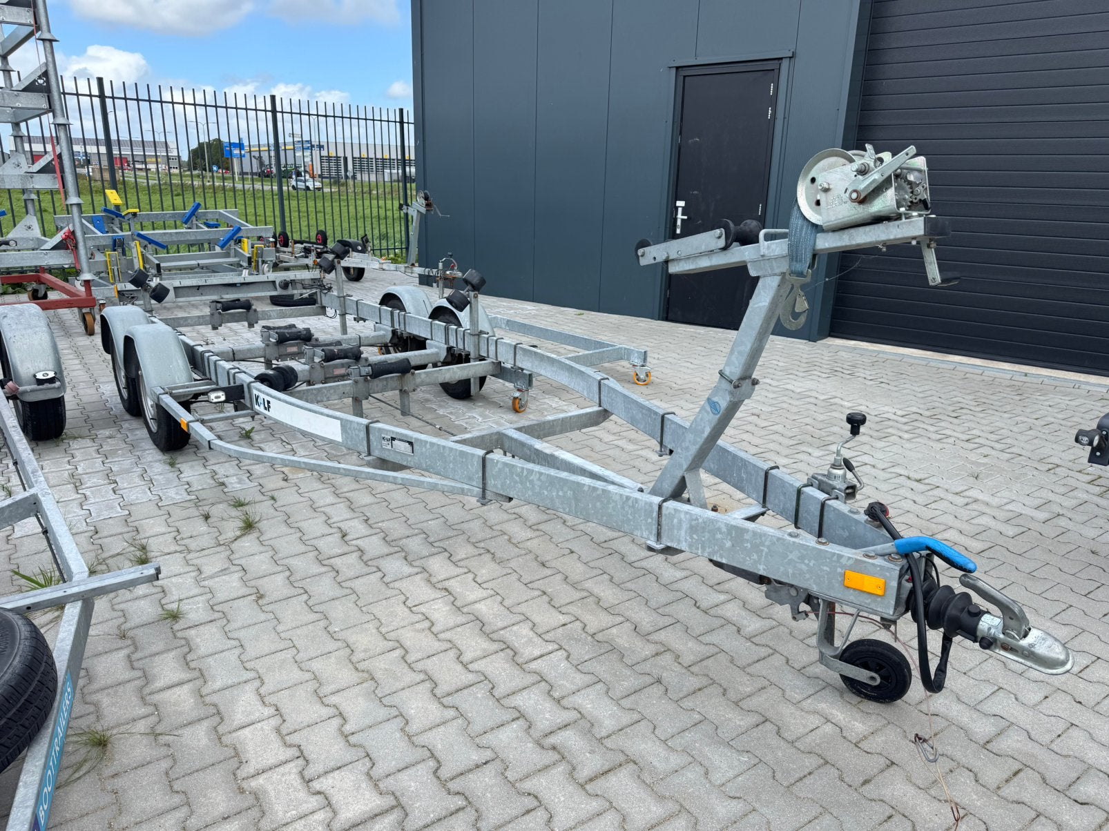 Kalf Boottrailer ( 2000kg / Dubbelasser ), Watersport en Boten, Kalf, Info@admiraal-watersport.nl, Gebruikt, Westrak 15