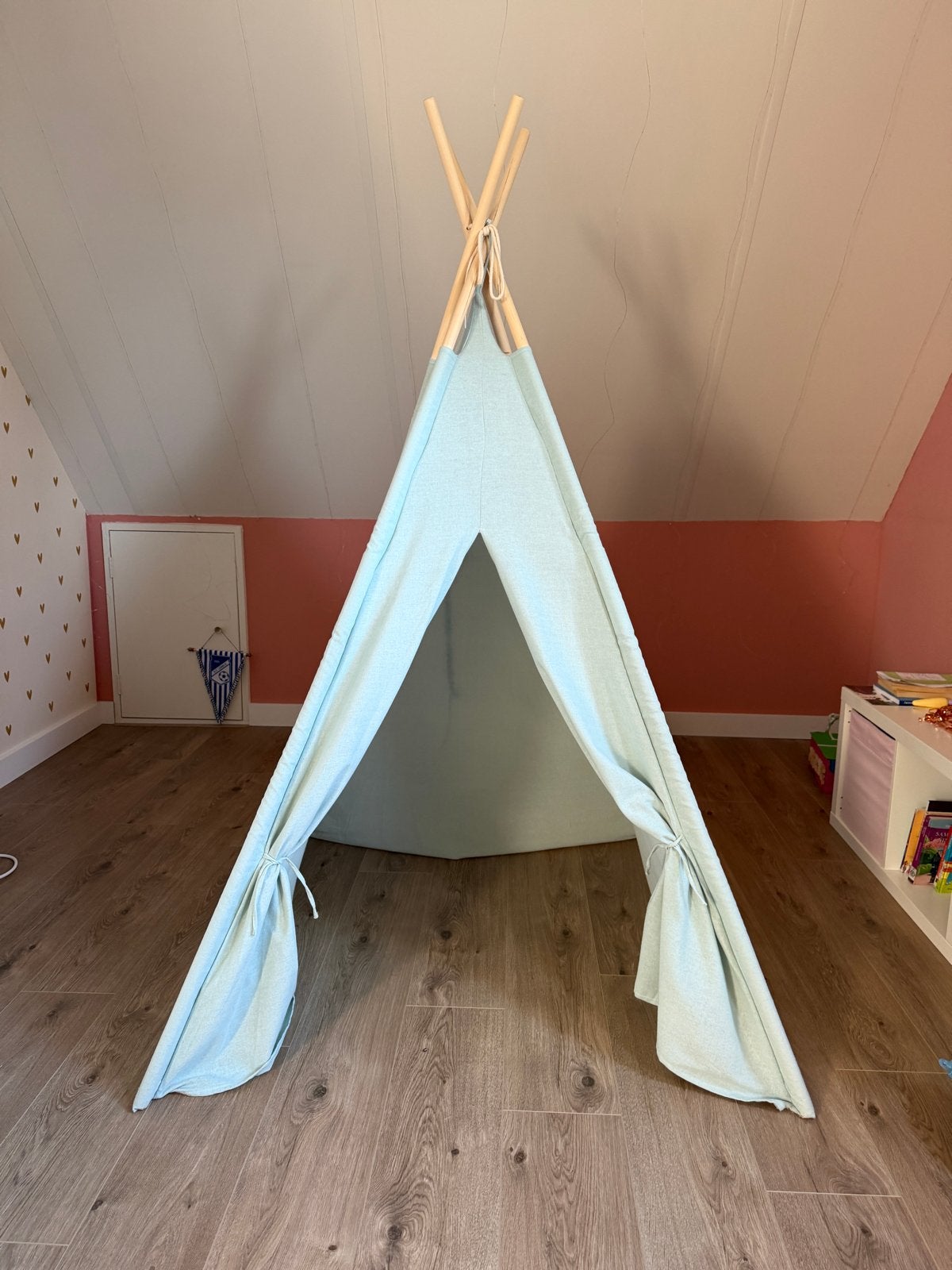 Kinder tipi tent mintgroen met houten stokken, Ophalen, Zo goed als nieuw, Hout
