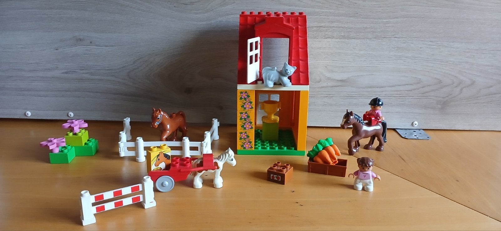 Duplo 4974 Paardenstal, Kinderen en Baby's, Speelgoed | Duplo en Lego, Ophalen of Verzenden, Gebruikt, Complete set, Duplo