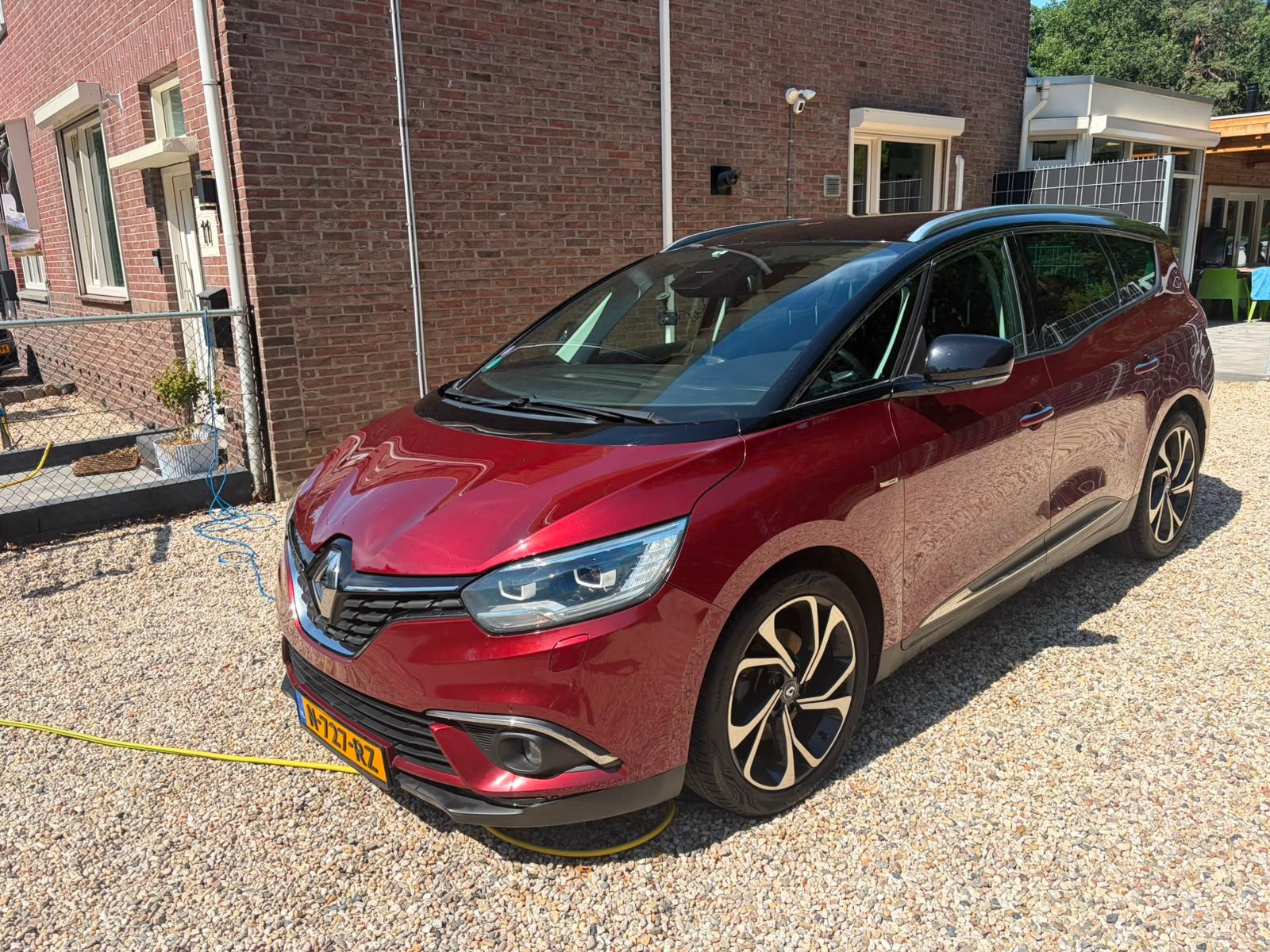 Renault Grand Scénic 1.2 TCe Bose, Trekhaak, CarPlay, LED, Voorwielaandrijving, 4 cilinders, 1850 kg, 132 pk