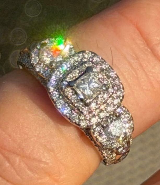 Exclusieve witgouden ring met 111 natuurlijke diamanten!, Sieraden, Tassen en Uiterlijk, Ringen, Nieuw, Ophalen of Verzenden, Kleiner dan 17
