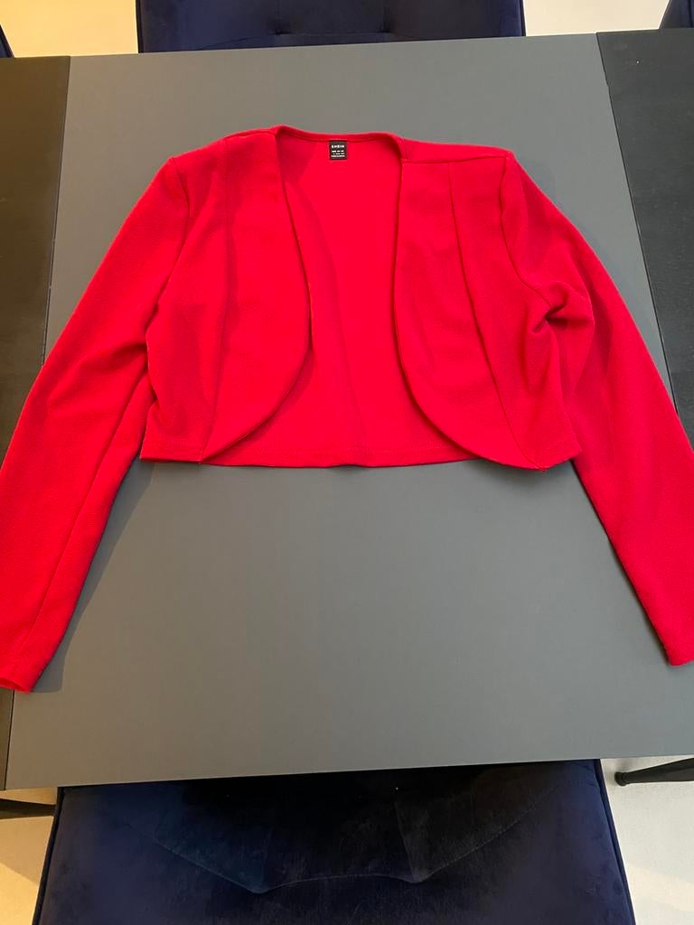 Rode blazer, Verzenden, Gedragen, Rood