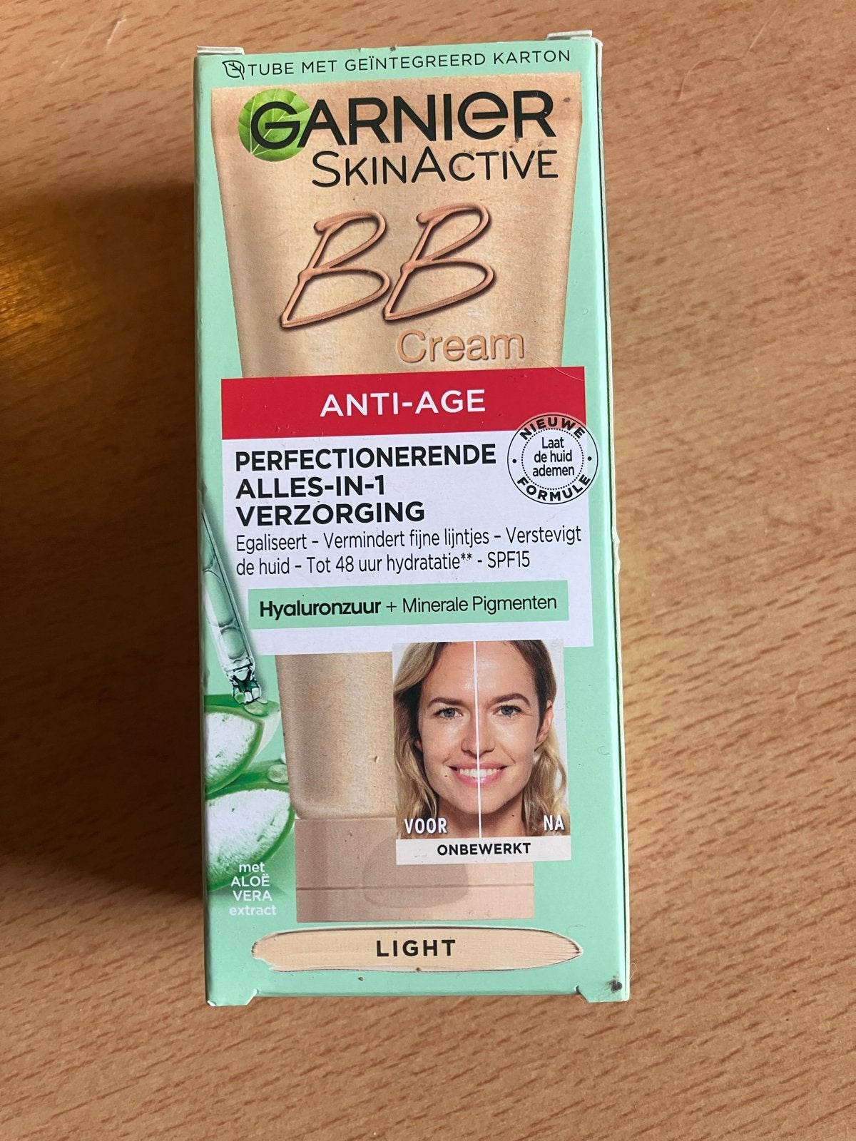 Garnier SkinActive BB Cream Anti-Age Light SPF15, Ophalen of Verzenden, Nieuw, Gehele gezicht, Verzorging
