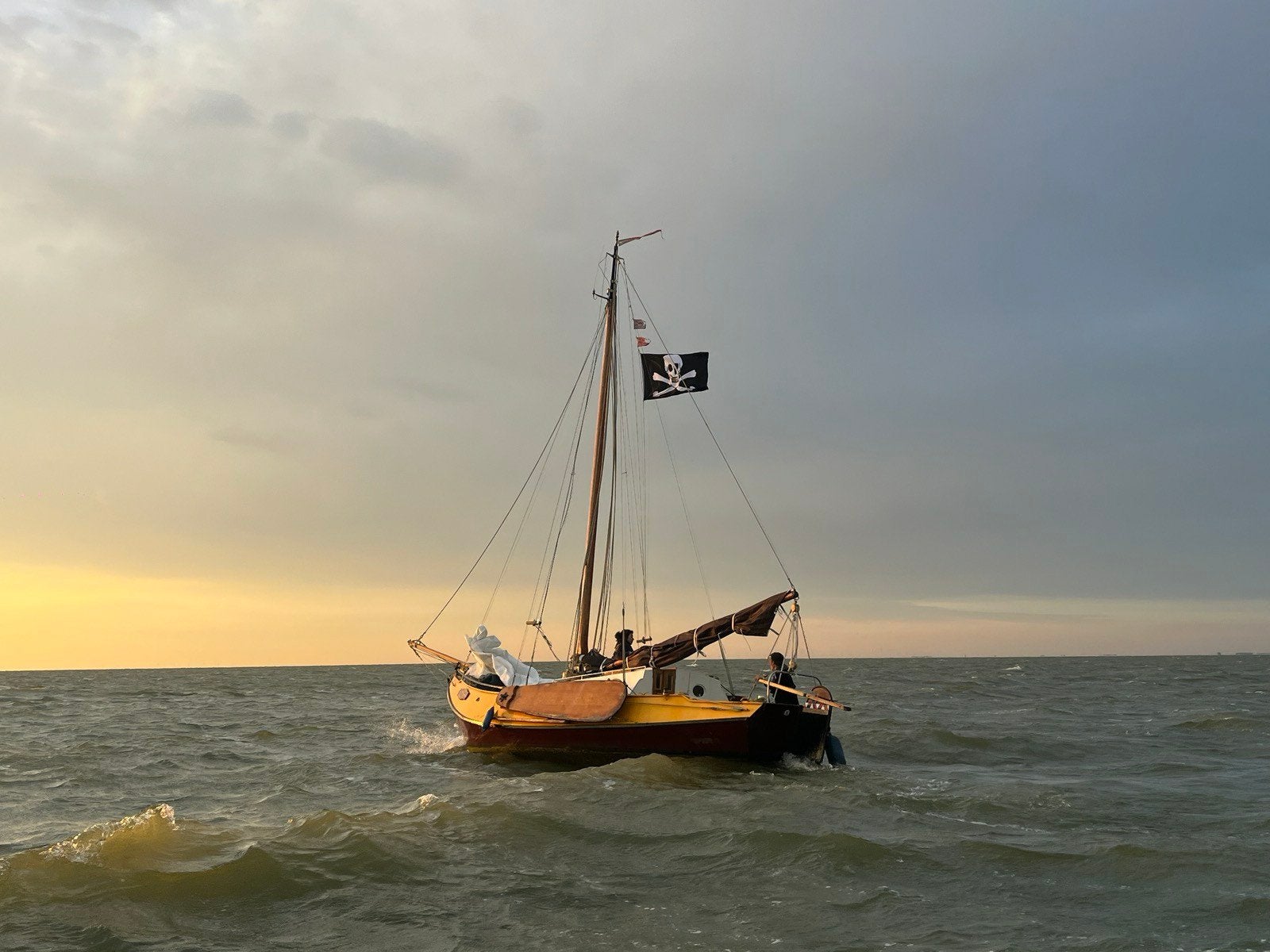 Zeeschouw Ostara, Ophalen