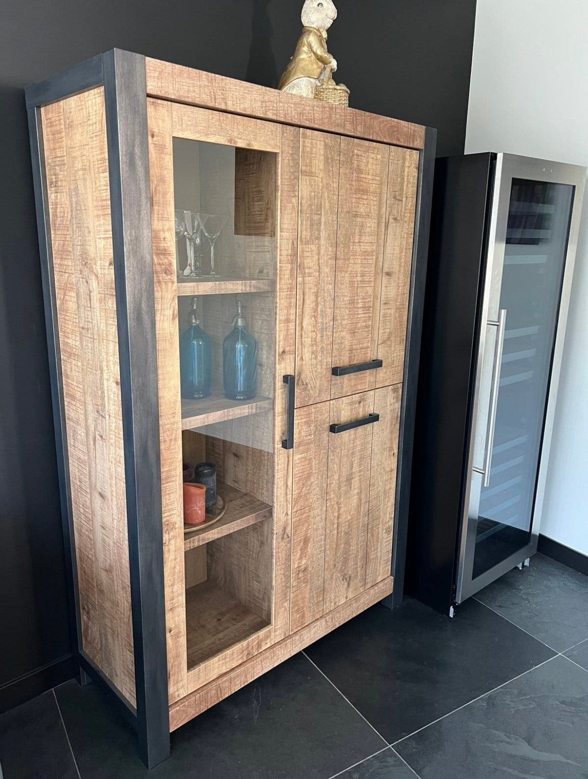 Als nieuw: Buffetkast / Vitrinekast met verlichting, Huis en Inrichting, Ophalen, Zo goed als nieuw, 25 tot 50 cm, 150 tot 200 cm