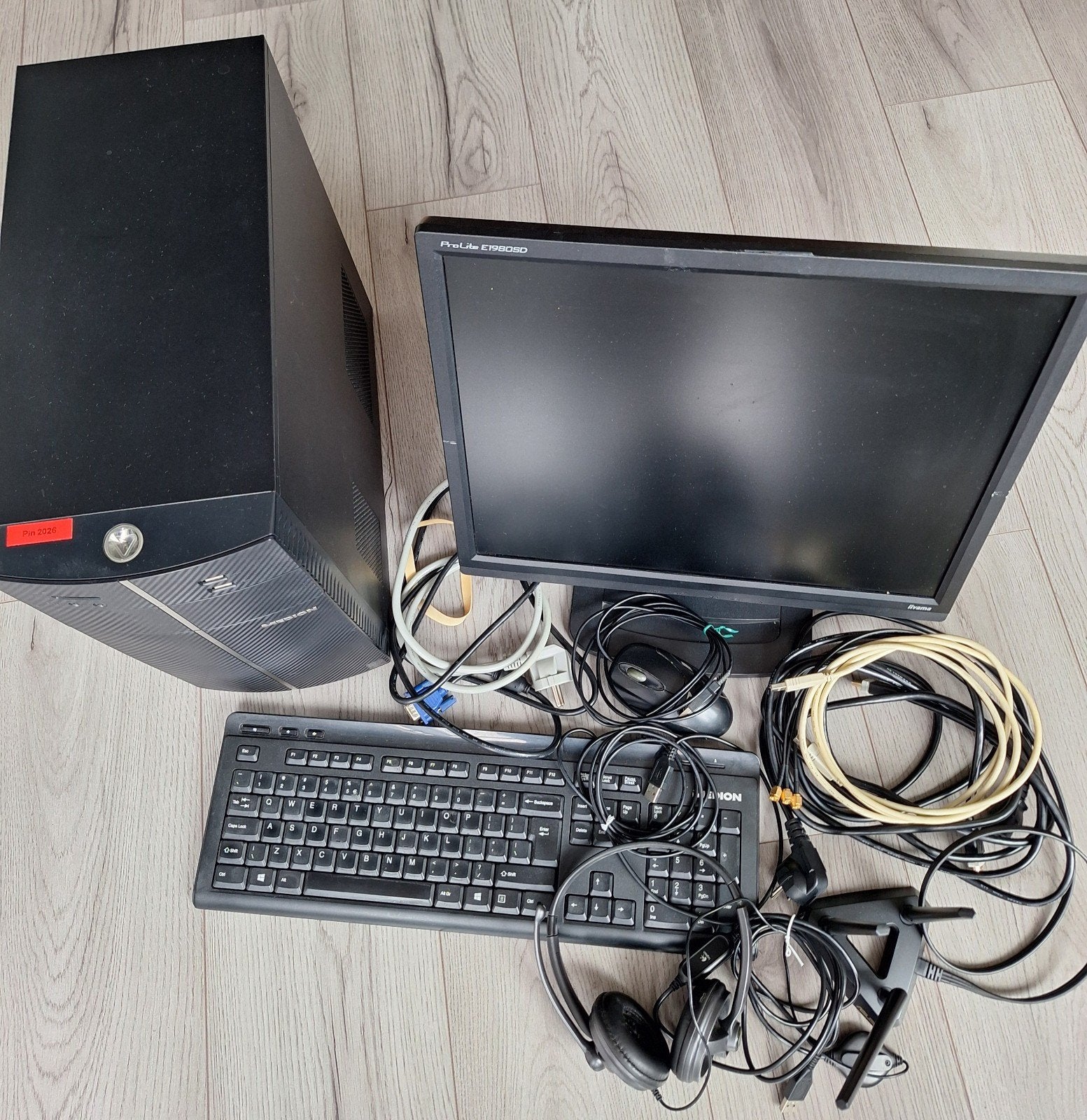 Medion Desktop PC i5-4440, 8GB RAM, 1.82TB HDD met monitor, Computers en Software, Desktop Pc's, Met monitor, Gebruikt, HDD, 8 GB