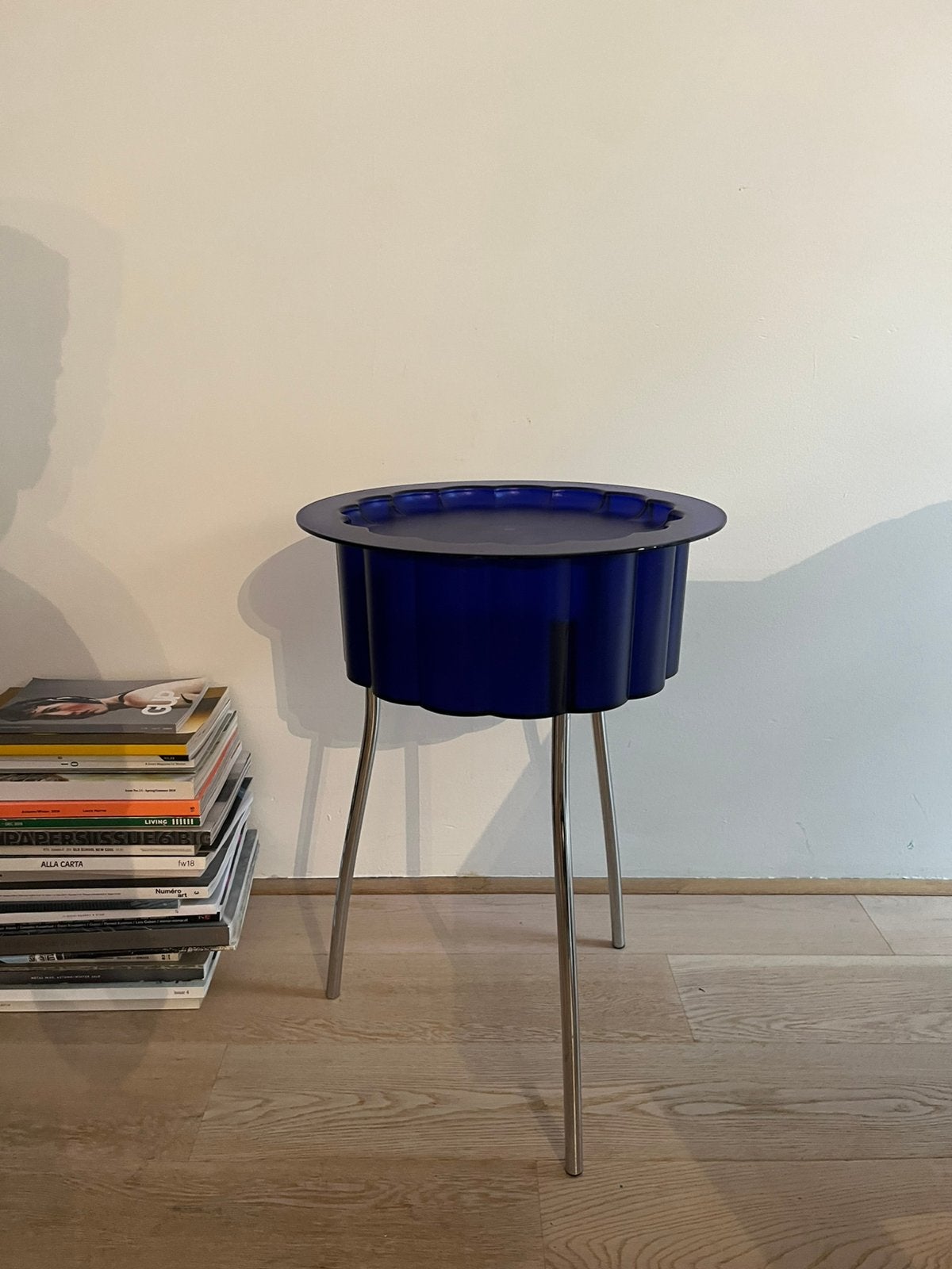 Vintage transparante ikea hatten bijzettafel, Minder dan 55 cm, Rond, Zo goed als nieuw, Ophalen