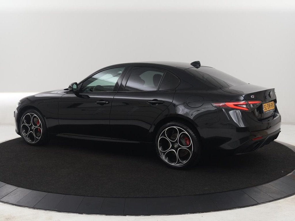 Alfa Romeo Giulia 2.0 T GME AWD Competizione Q4 280pk Leder, Auto's, Alfa Romeo, 745 kg, Euro 6, Automatische klimaatregeling