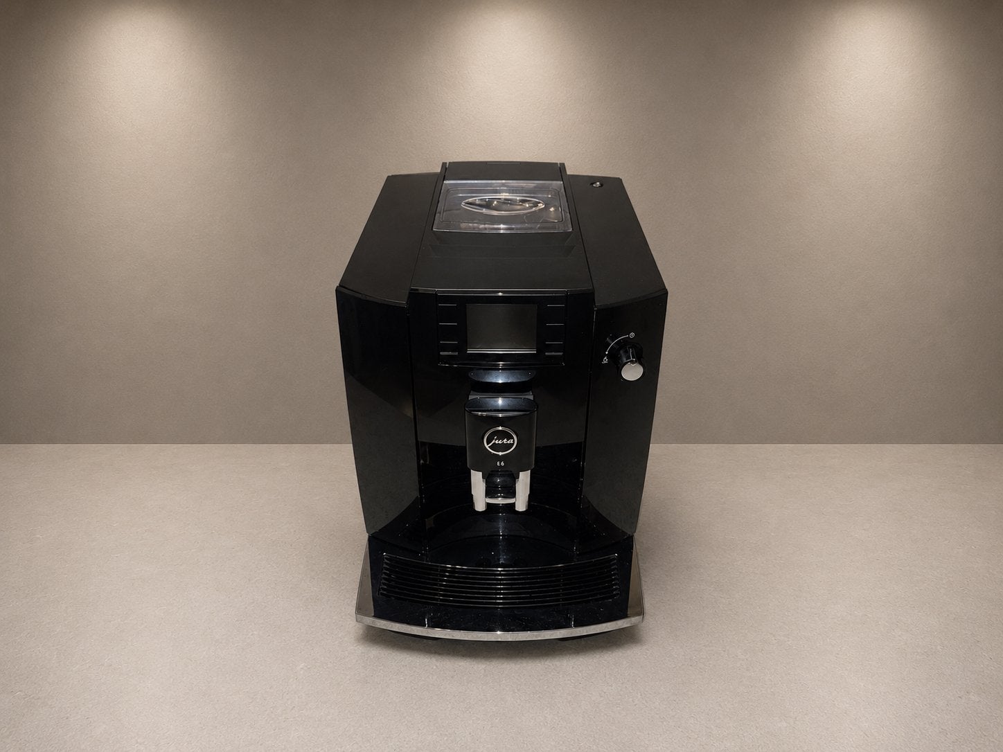 Refurbished Jura E6 (EC) Black Piano, Ophalen, Gemalen koffie, 10 kopjes of meer, Afneembaar waterreservoir