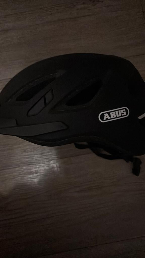 ABUS fiets helm, Fietsen en Brommers, Fietsaccessoires | Fietshelmen, Ophalen, Nieuw, Heer of Dame