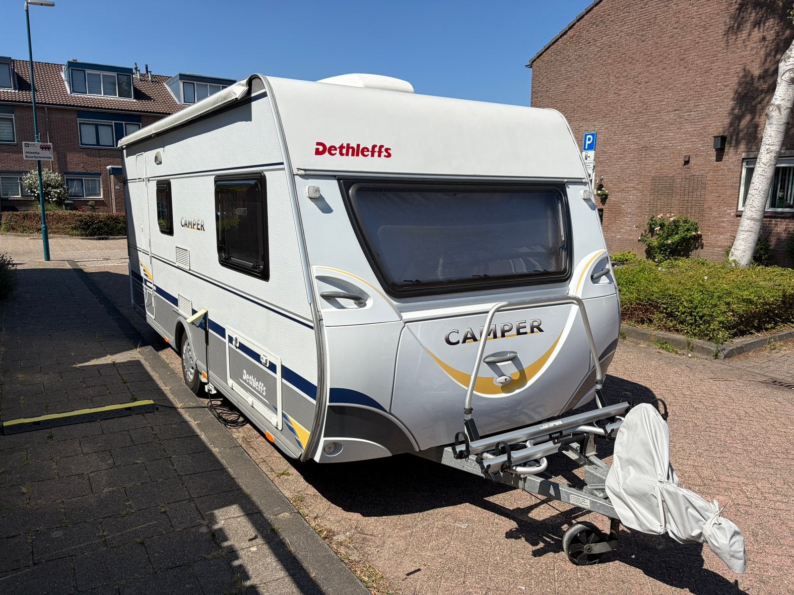 Dethleffs Camper 500 TK, Schokbreker, Treinzit, Dethleffs, 5 tot 6 meter