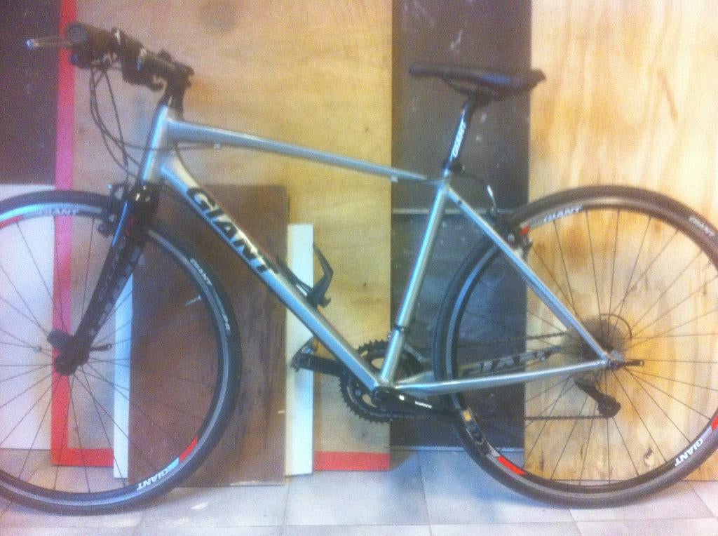 Te koop Giant-Escape, Fietsen en Brommers, Ophalen, 49 tot 53 cm, Giant, Meer dan 20 versnellingen
