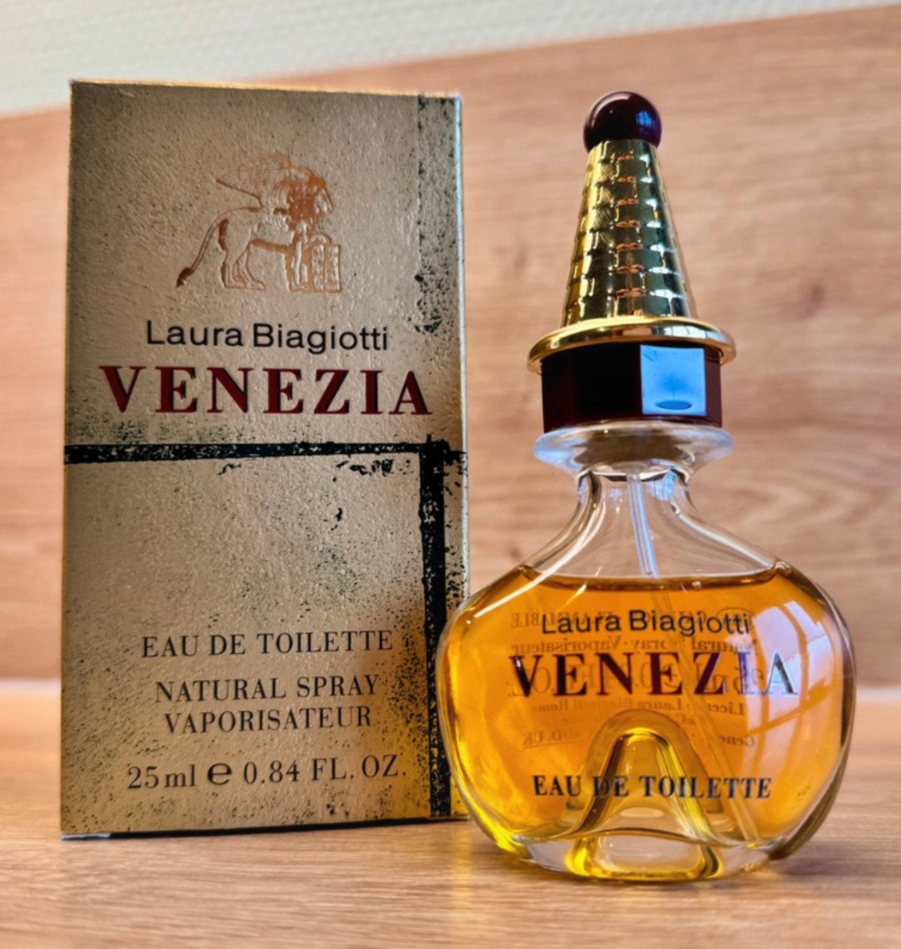 Vintage Venezia Laura Biagiotti 25ml EdT OV, Ophalen of Verzenden, Zo goed als nieuw, Parfumfles, Gevuld