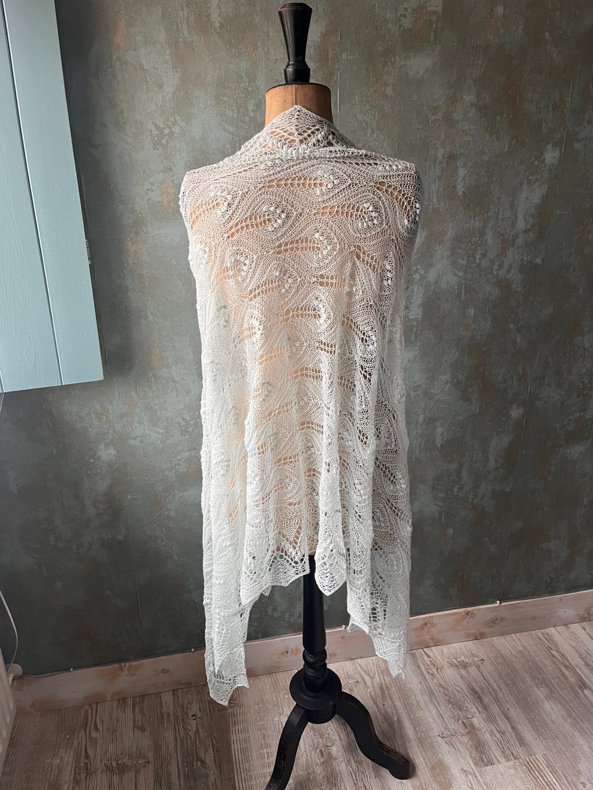 Handgebreide “Haapsalu Shawl”/Omslagdoek/Stola/Sjaal, Overige typen, Maat 46/48 (XL) of groter, Nieuw, Ophalen of Verzenden