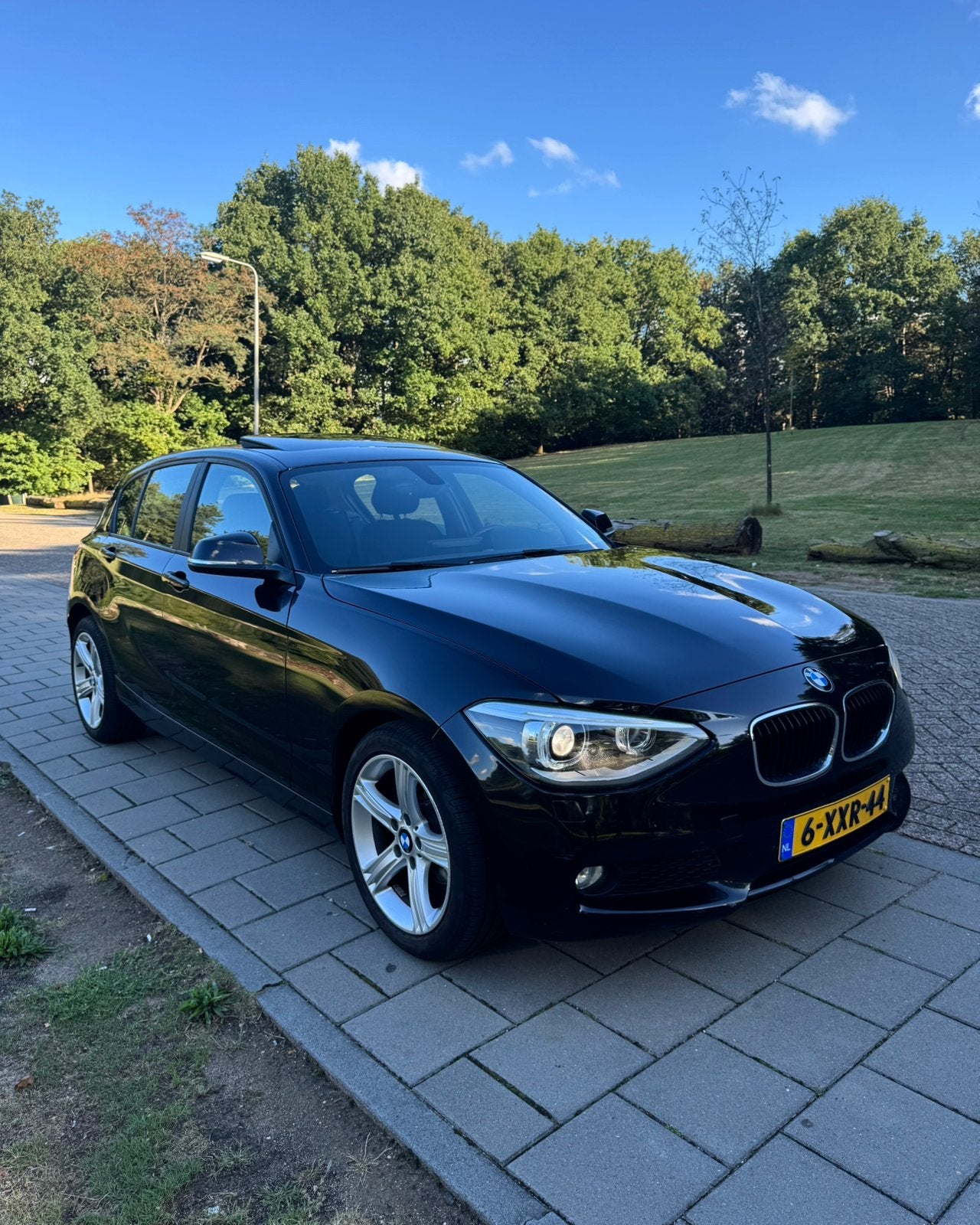 BMW 1-Serie 116I 2013 Zwart automaat, Auto's, BMW, 4 cilinders, Zwart, 1200 kg, 650 kg