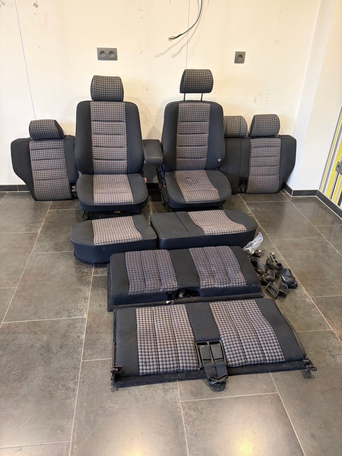 MERCEDES S124 SPORTLINE INTERIEUR MET ELK. STOELEN 7 SITZ, Ophalen, Gebruikt, Mercedes-Benz