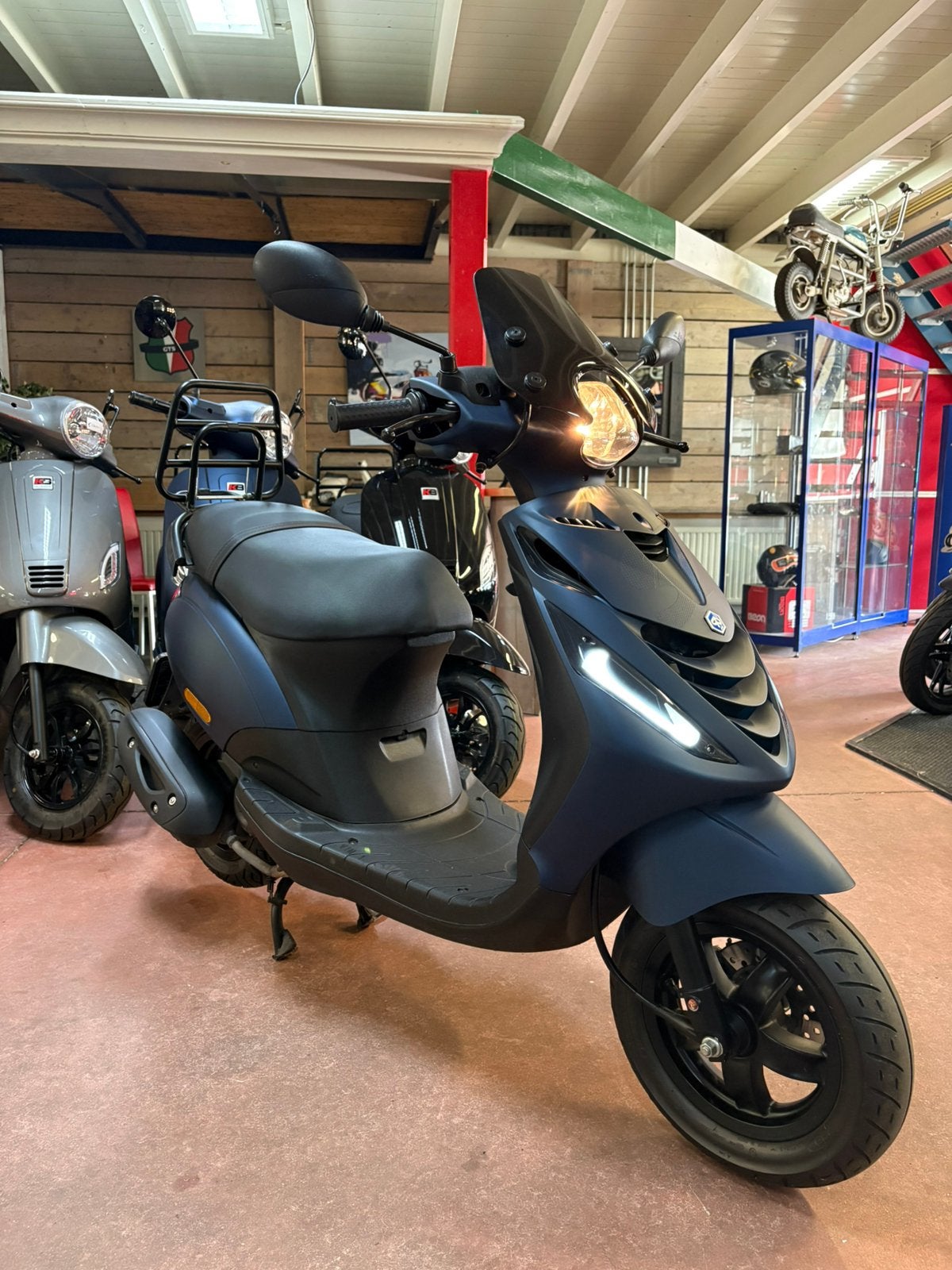 Gebro scooters: Piaggio zip SP-line 45KM BJ2018 mat blauw, Maximaal 45 km/u, Zip, Nieuw, Ophalen of Verzenden