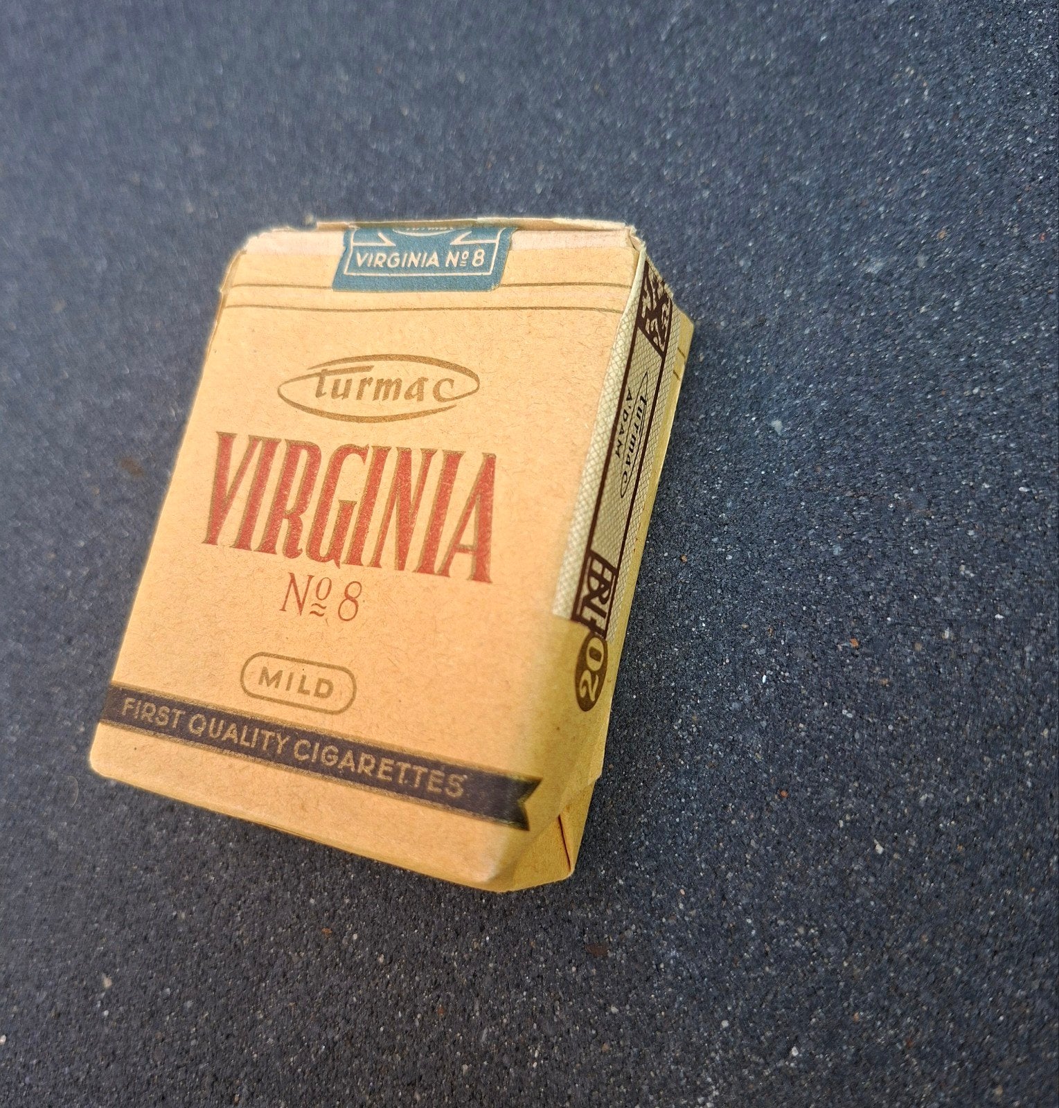 TURMAC - VIRGINIA  No 8         Vol pakje sigaretten, Ophalen of Verzenden, Zo goed als nieuw, Tabaksdoos of Verpakking