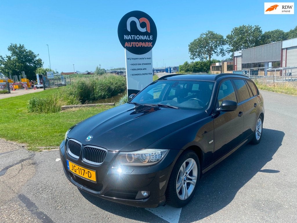 BMW 3-serie Touring | 2010 | 318d Corporate Lease Business L, Auto's, BMW, 4 cilinders, 1465 kg, Zwart, 3-Serie
