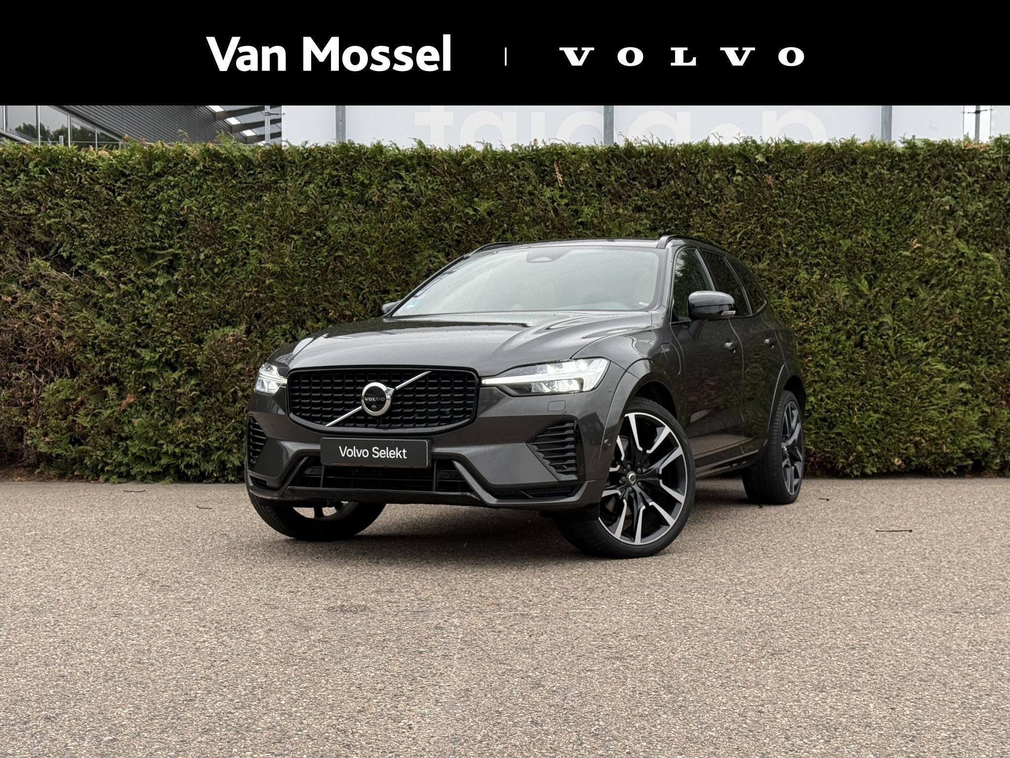 Volvo XC60 T8 Plug-in hybrid AWD Ultimate Dark | Pano dak |, Gebruikt, Euro 6, 4 cilinders, 138 €/maand