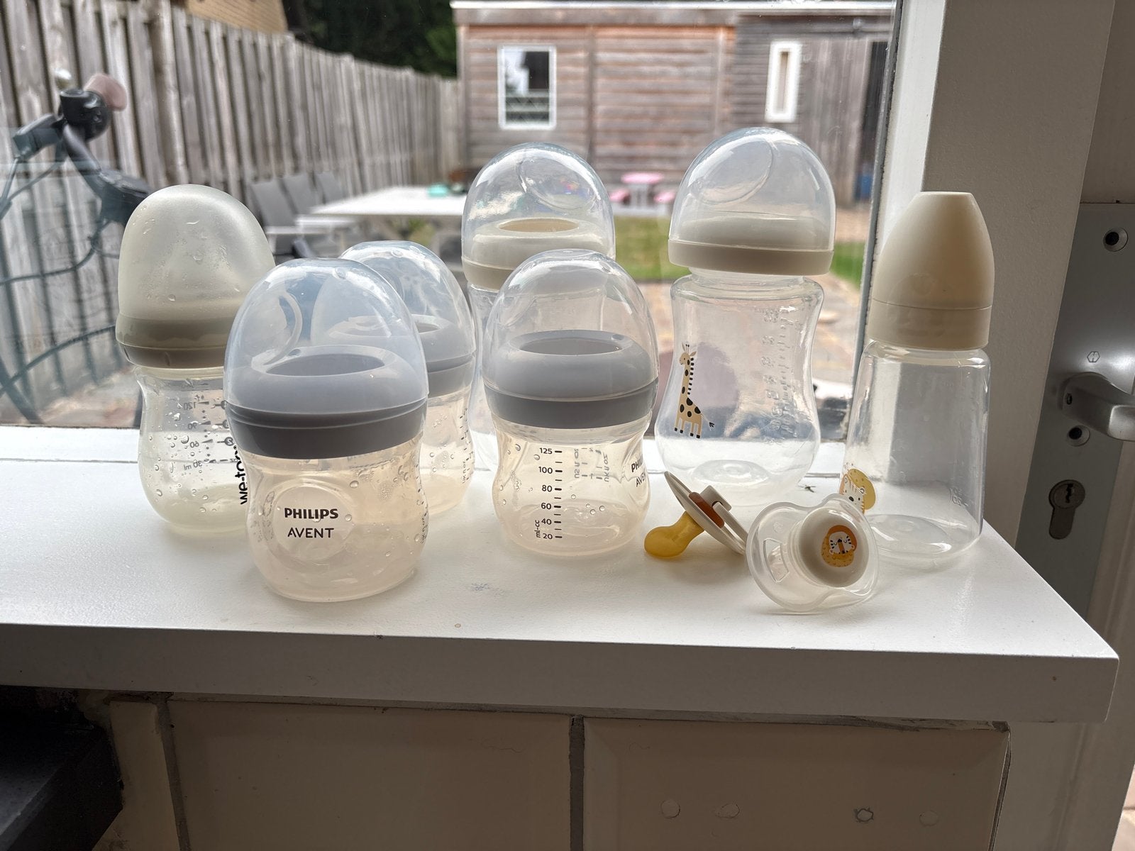 Babyflessen en speen - Philips Avent en We-too, Gebruikt, Inclusief flessen, Babyfles, Philips Avent
