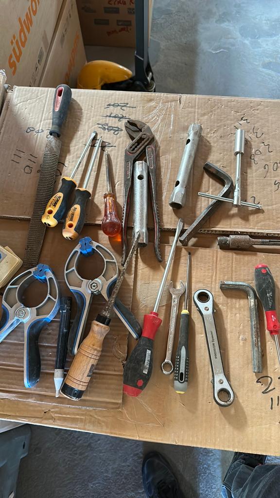 Handgereedschap, Ophalen of Verzenden, Zo goed als nieuw