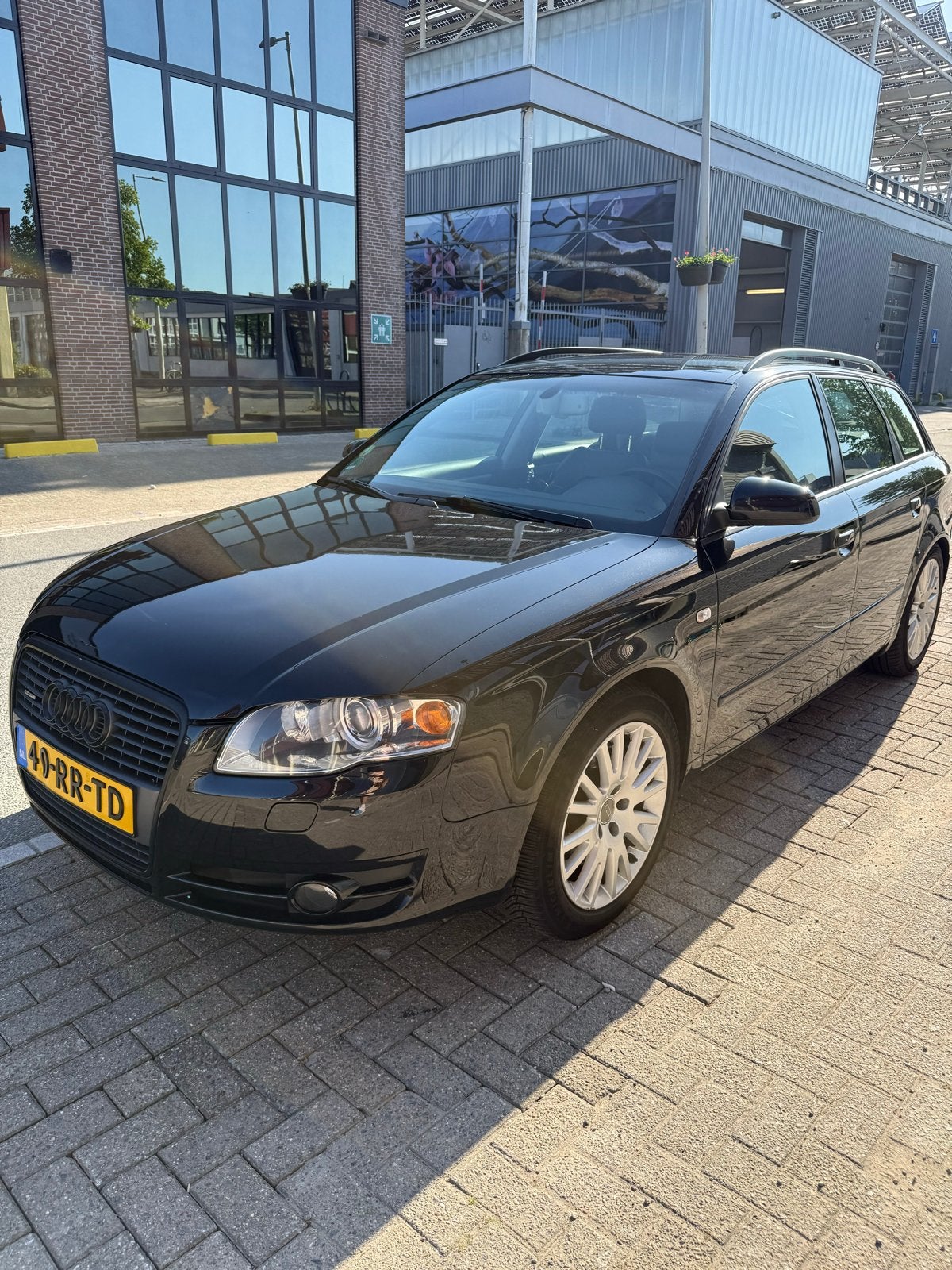 Audi A4 2.0 Tfsi 147KW Avant Quattro AUT 2005 Zwart, Auto's, Audi, Automaat, 4 cilinders, 1984 cc, A4