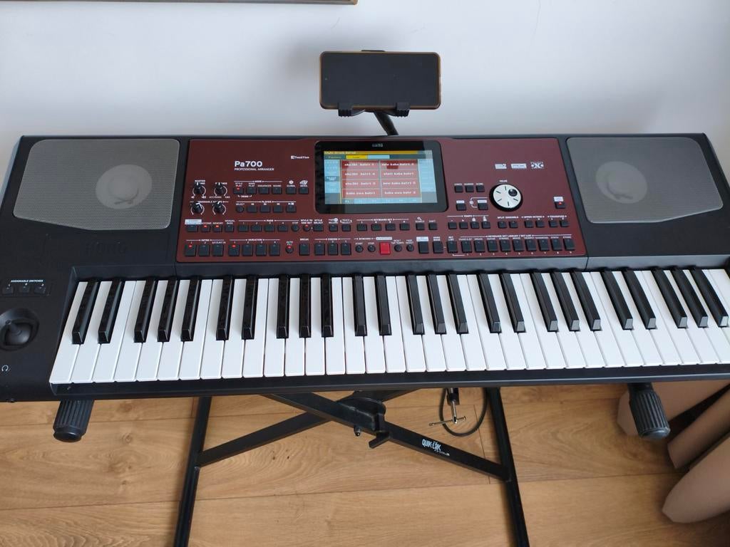 Korg Pa700 Professional Arranger Keyboard,Arabic/maroc, Ophalen, 61 toetsen, Korg, Midi-aansluiting