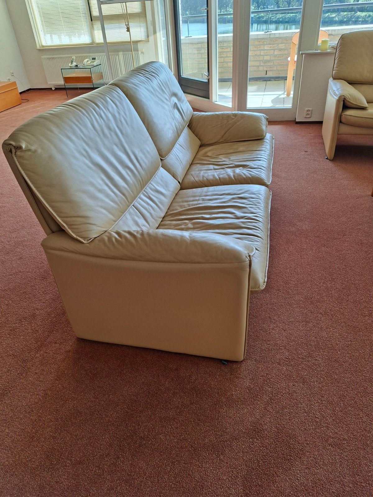 2 x Leolux tweepersoonsbank - Beige leer 190 lang, Ophalen, Gebruikt, 100 tot 125 cm, 150 tot 200 cm