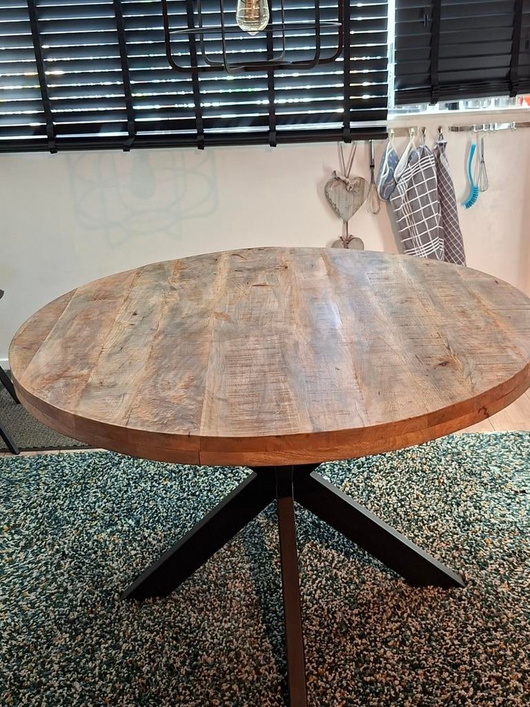 Mooie splinternieuwe tafel.  massief blad dubbel 115  rond, Huis en Inrichting, Tafels | Eettafels, Ophalen, Rond, Nieuw, 100 tot 150 cm